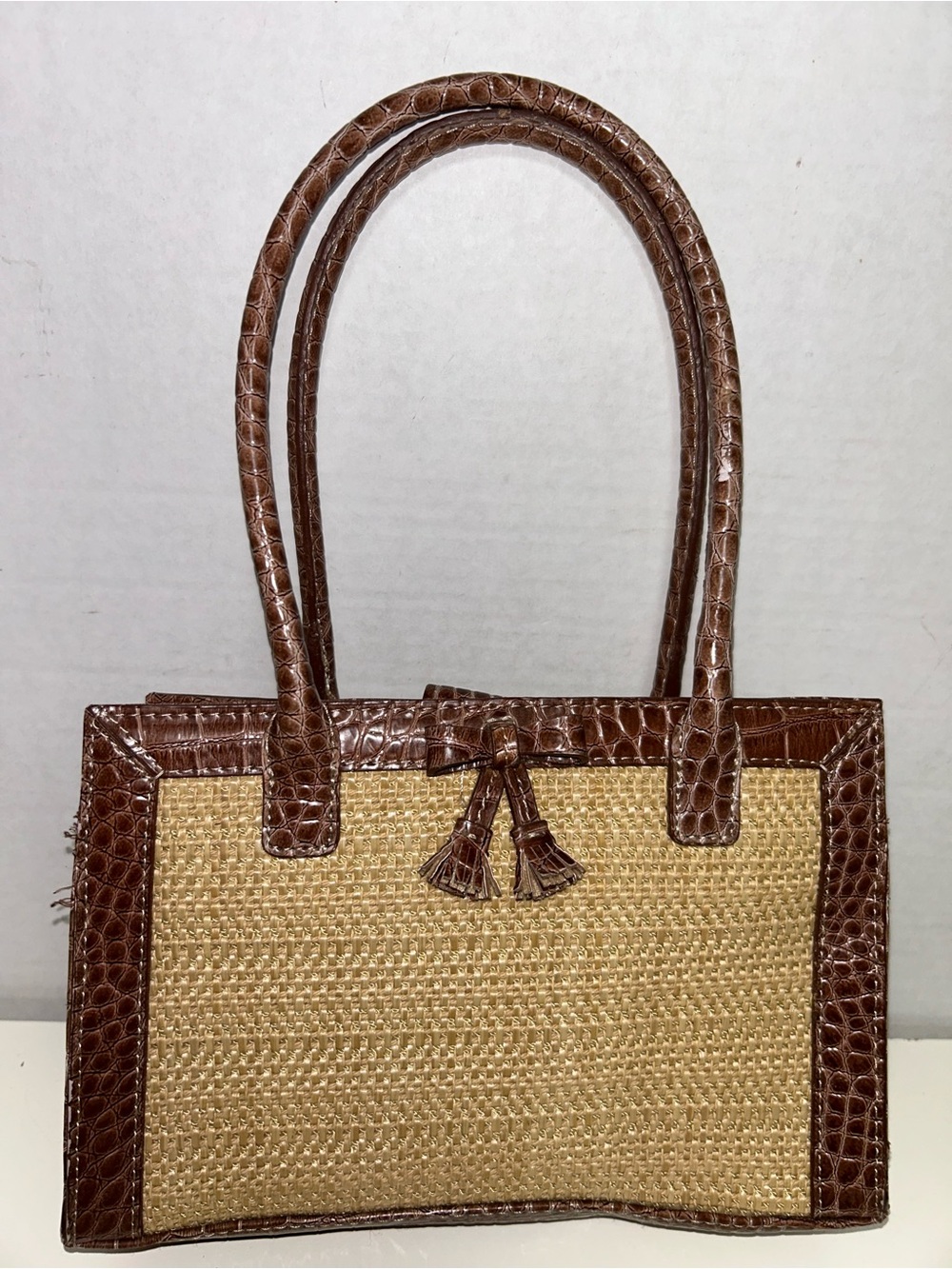 Liz Claiborne Y2K Ivory Brown Faux Leather Straw Satchel Handbag Set of 2 - Picture 7 of 13